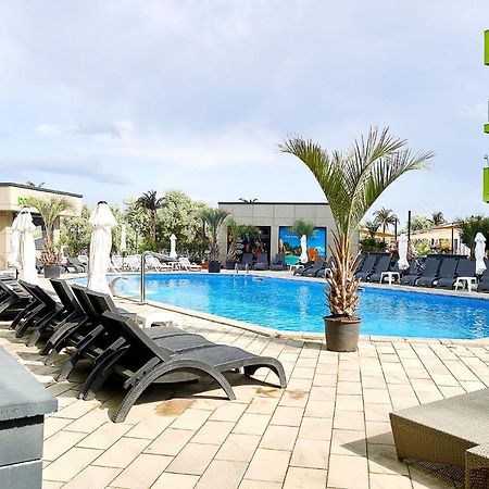 Orange Summer Apartment Spa Pools Beach Resort ママイア エクステリア 写真
