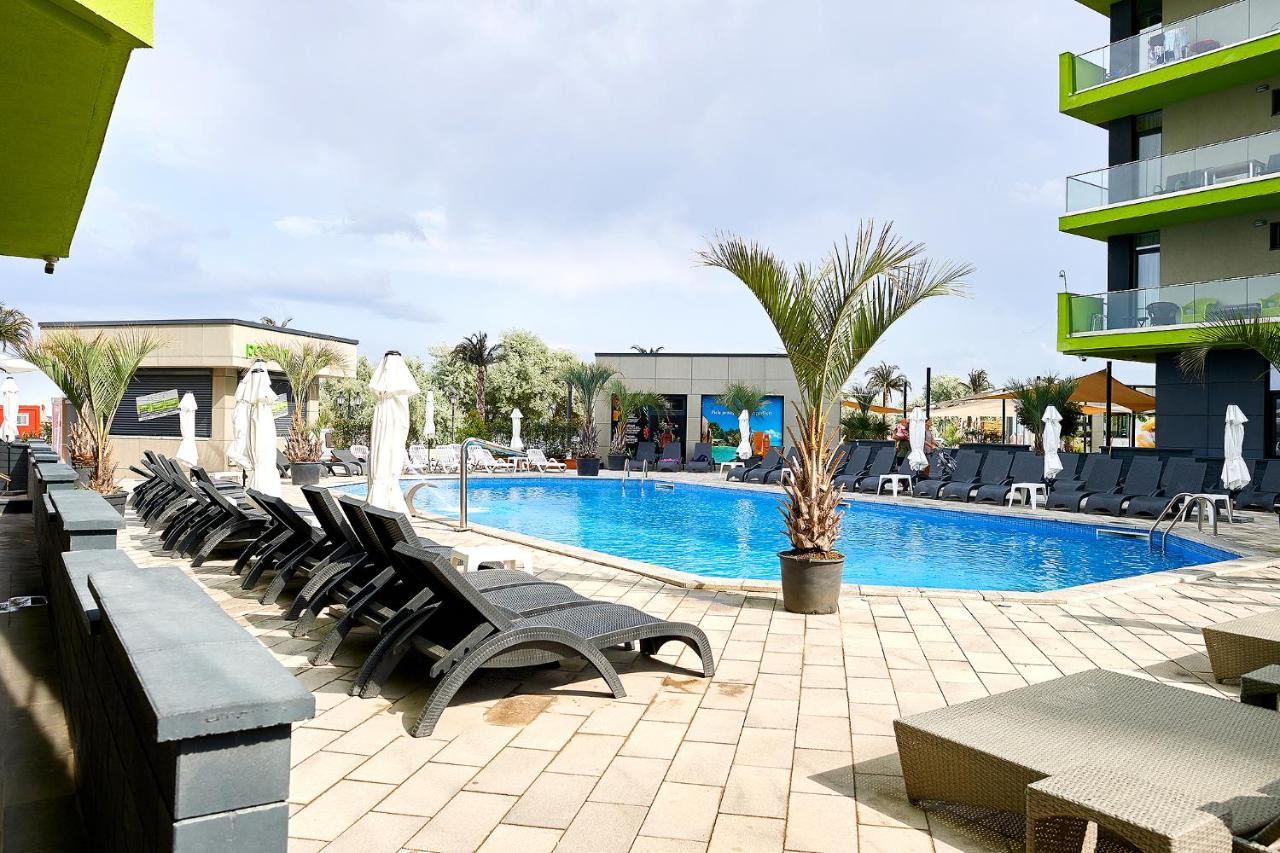 Orange Summer Apartment Spa Pools Beach Resort ママイア エクステリア 写真