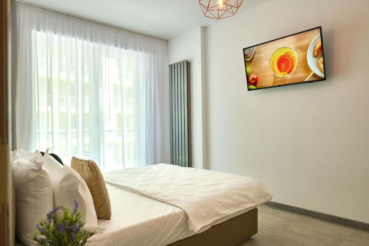 Orange Summer Apartment Spa Pools Beach Resort ママイア エクステリア 写真